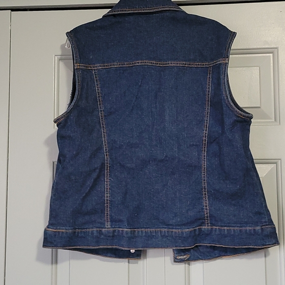 Short sleeve denim jacket - Picture 2 of 5